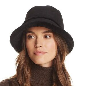 Ugg sheepskin bucket hat